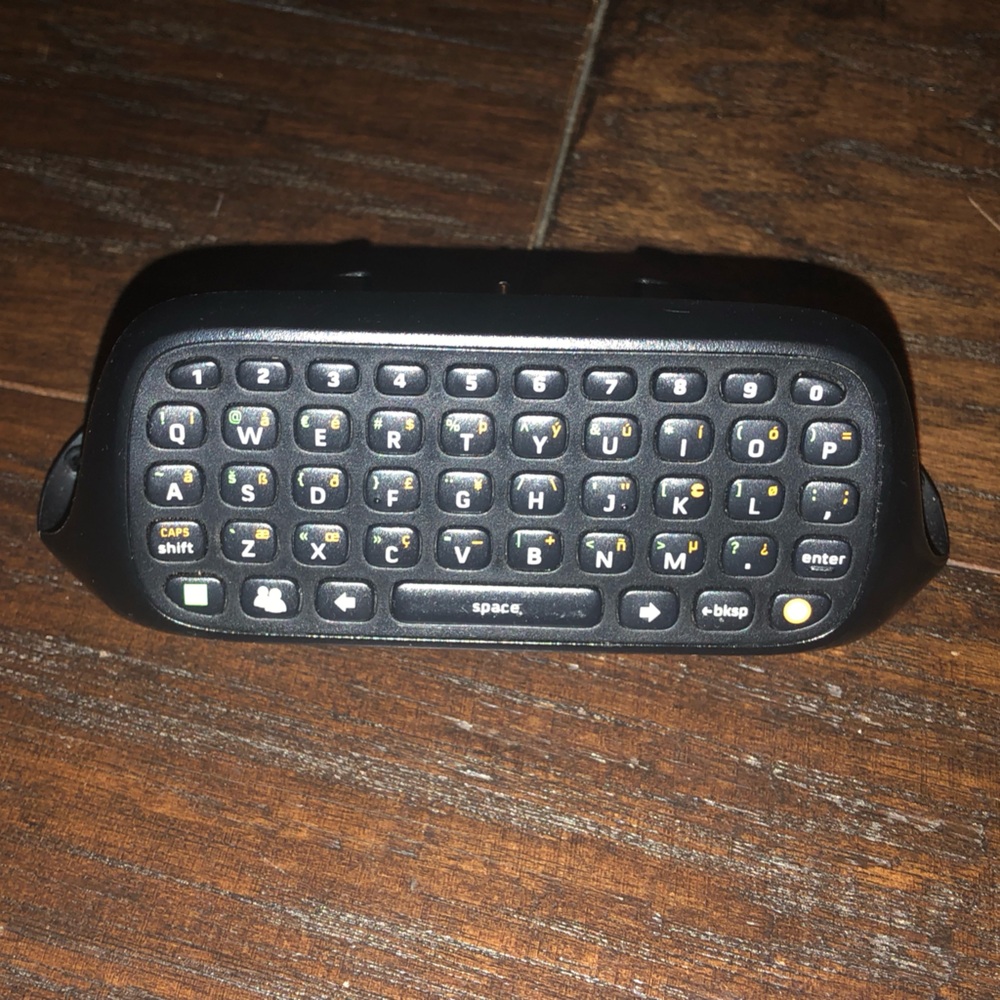 3/$40 Xbox 360 Game Controller Keyboard Chatpad